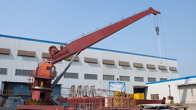 桥梁施工中的建筑起重机应用解析